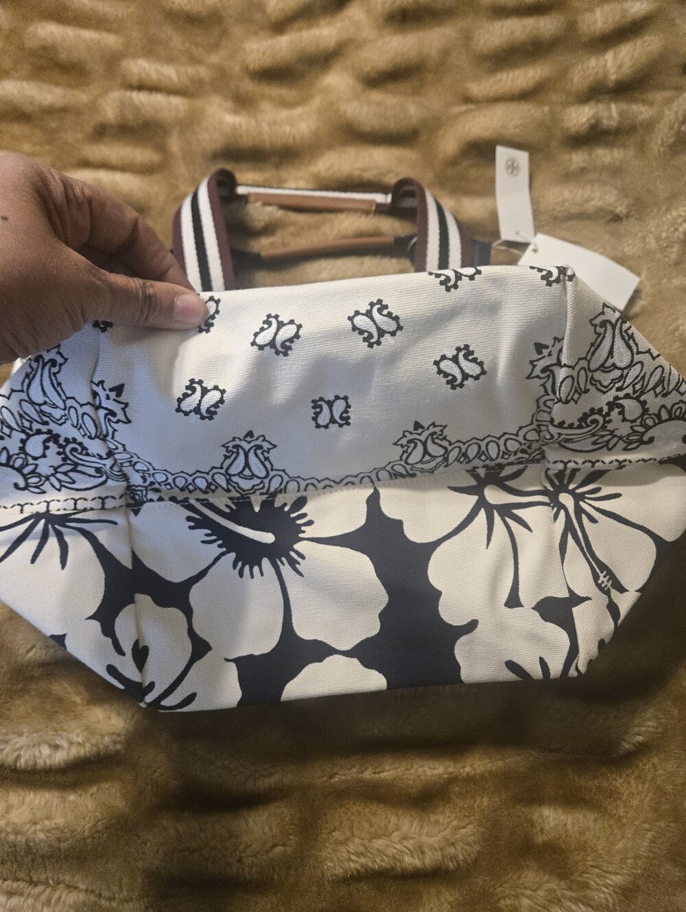 Tory Burch White Canvas Tote with Tan Leather Logo Patch and Black Paisley Print - Picture 4 of 6